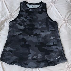Nike Dry-fit black camo tank